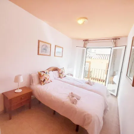 Vicenta Playa Carihuela * トレモリノス