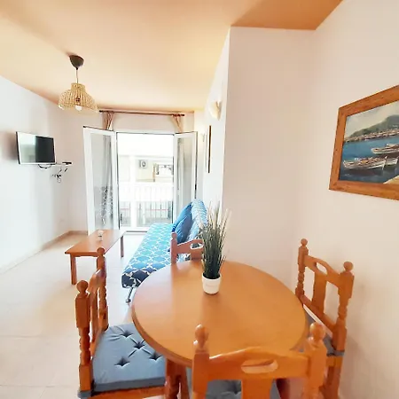Vicenta Playa Carihuela * Τορρεμολίνος